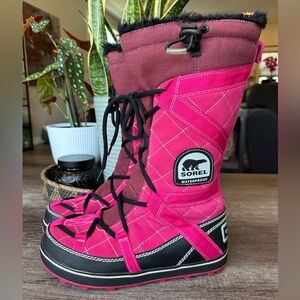 SOREL Glacy Explorer Pink winter boots Size: 9